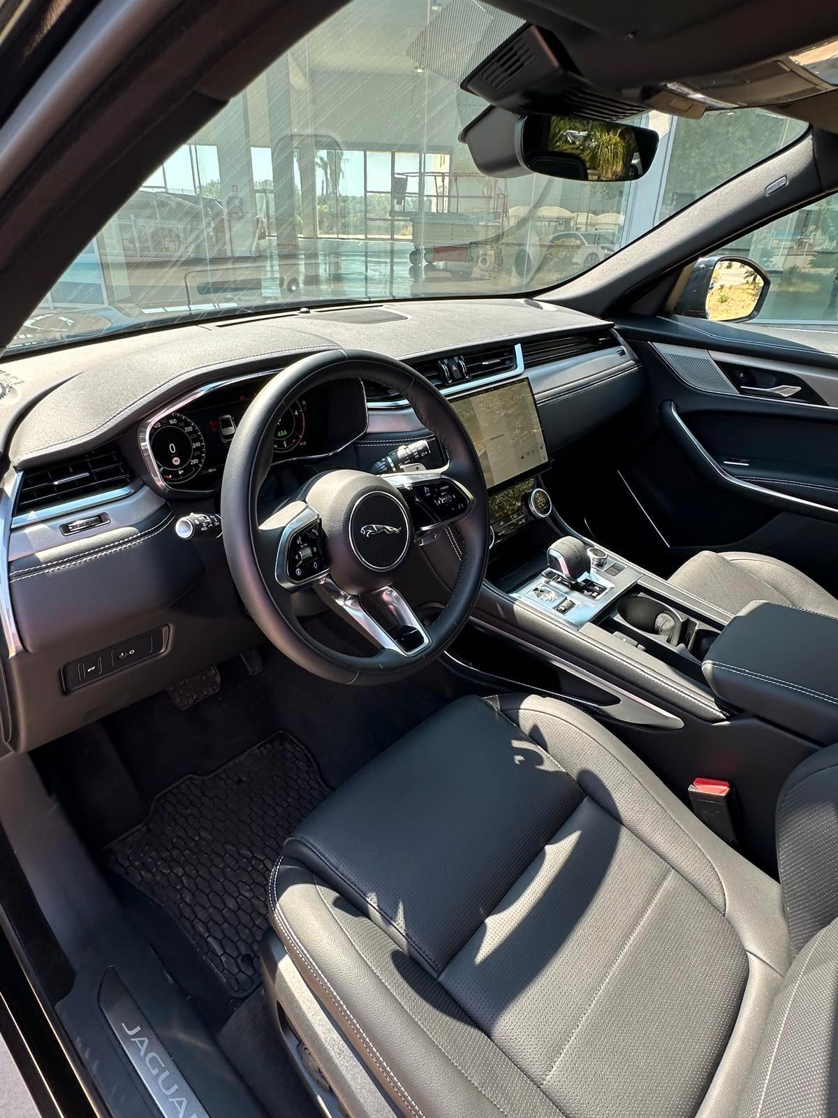 Jaguar F-Pace 2.0 D 163 CV AWD aut. R-Dynamic S - possibilità noleggio noscoring