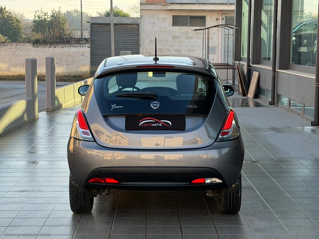 LANCIA Ypsilon 1.0 FireFly 5pS&S Hyb. Eco Silv.