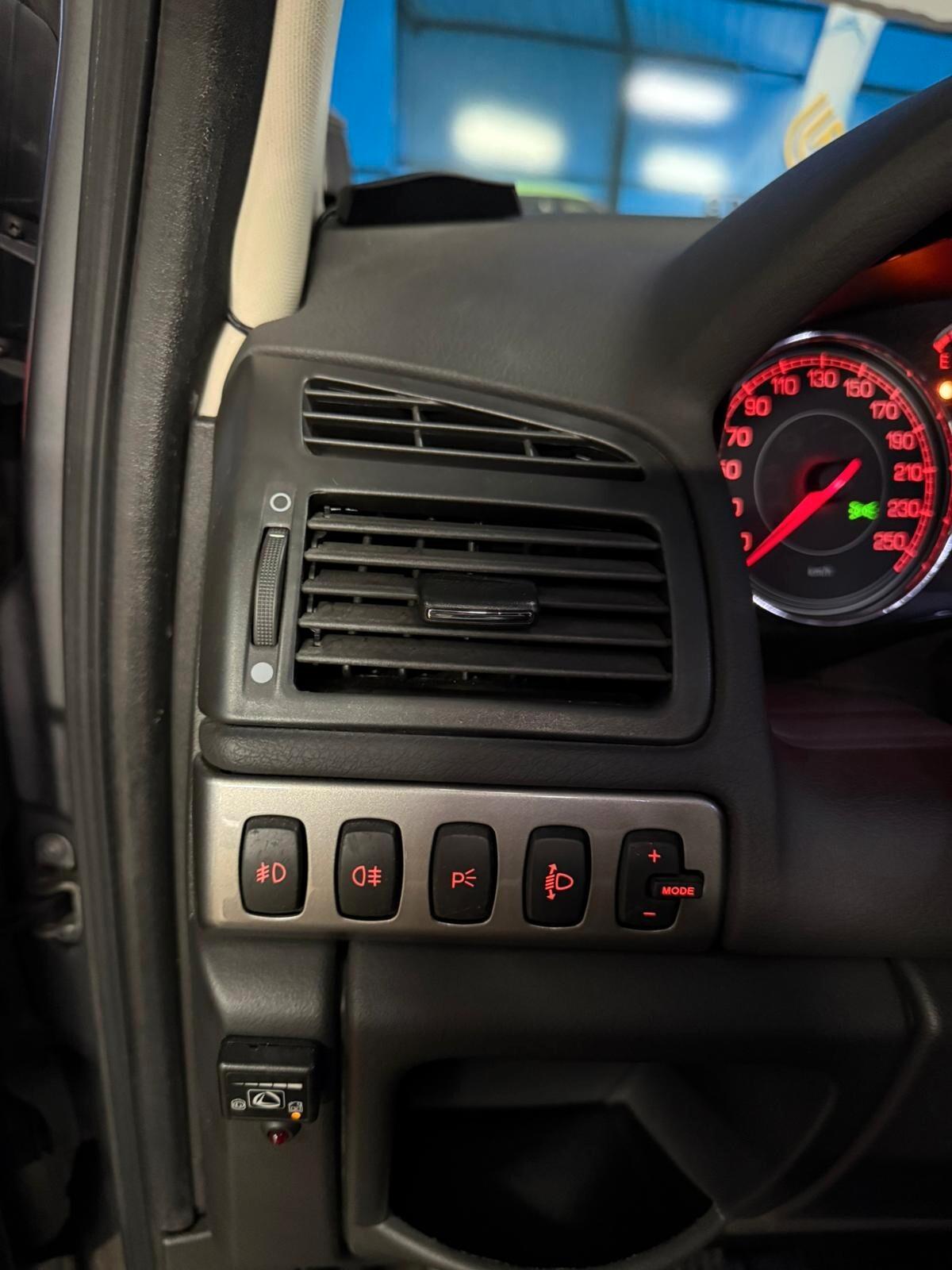 CROMA 2.2CC 147CV GPL/BENZINA E GANCIO TRAINO
