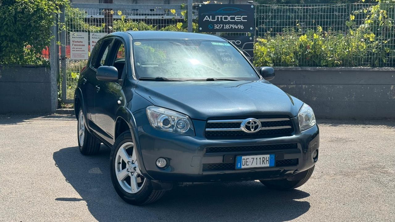 Toyota RAV 4 RAV4 2.2 D-4D 136 CV Sol