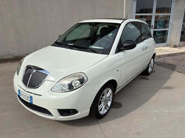 Lancia Ypsilon 1.3 MJT 75 CV Platinum