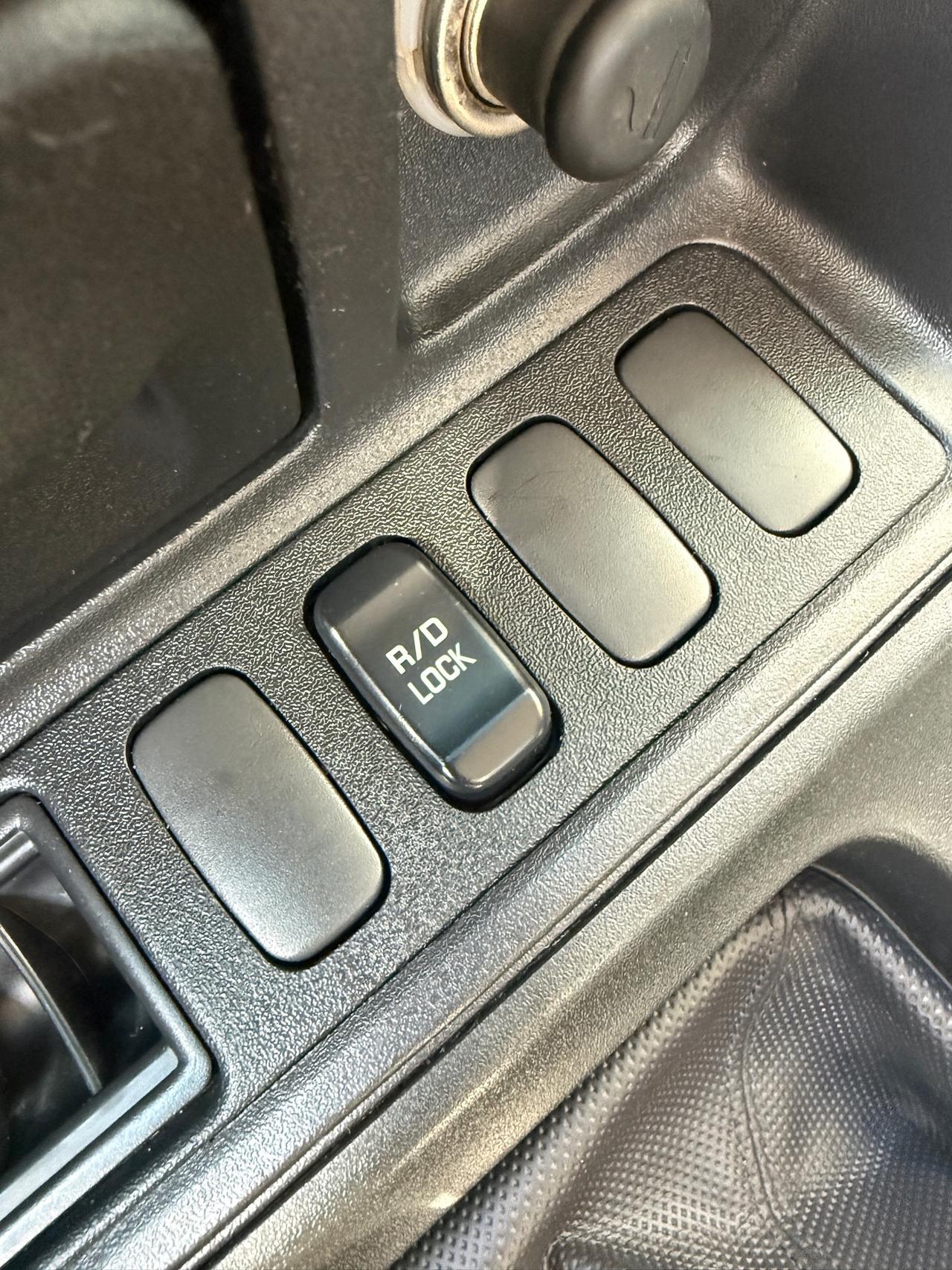 Mitsubishi Pajero 2.5 TDI 3p. my02"