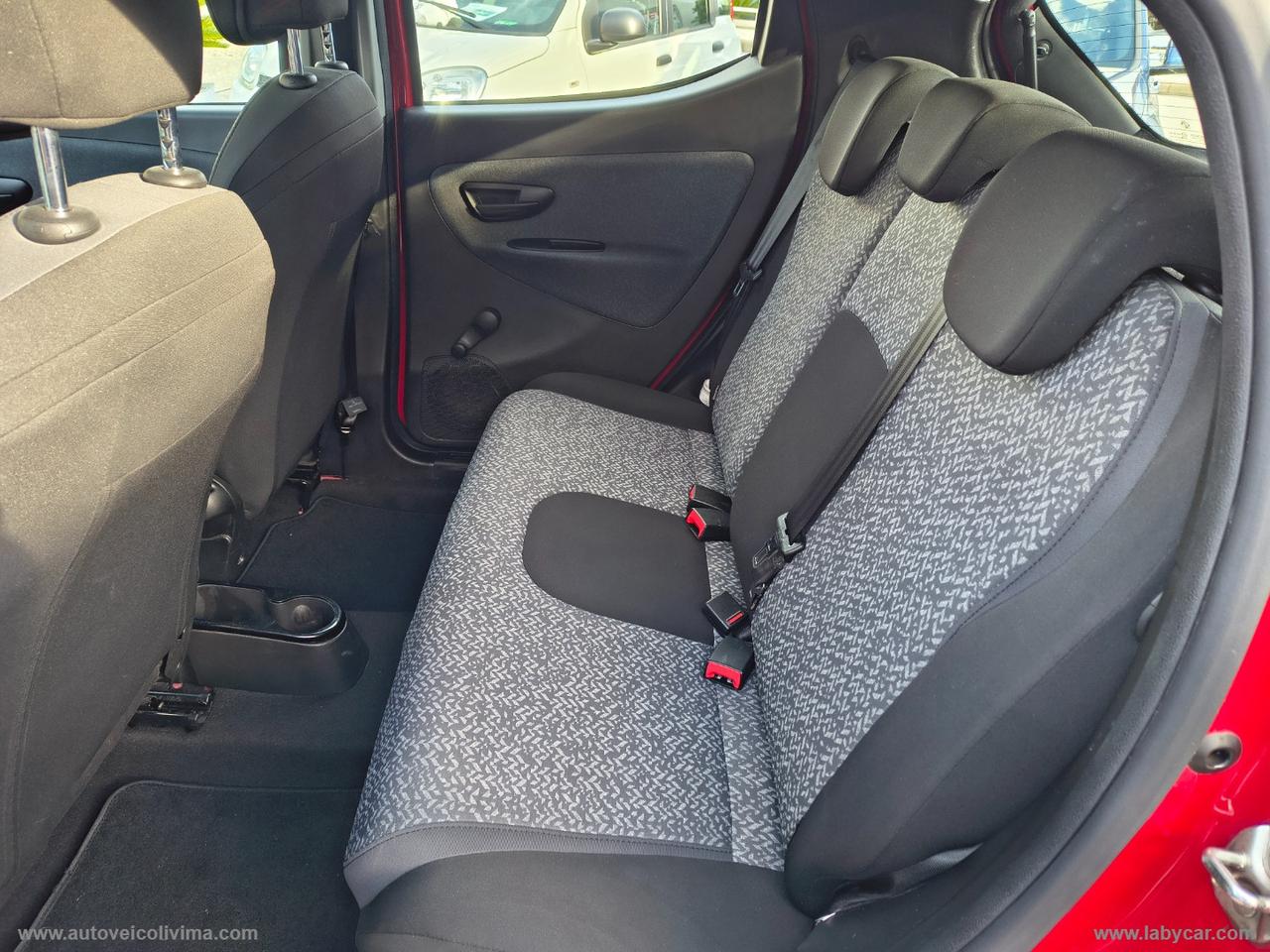 LANCIA Ypsilon 1.2 69 CV 5p. GPL Silver