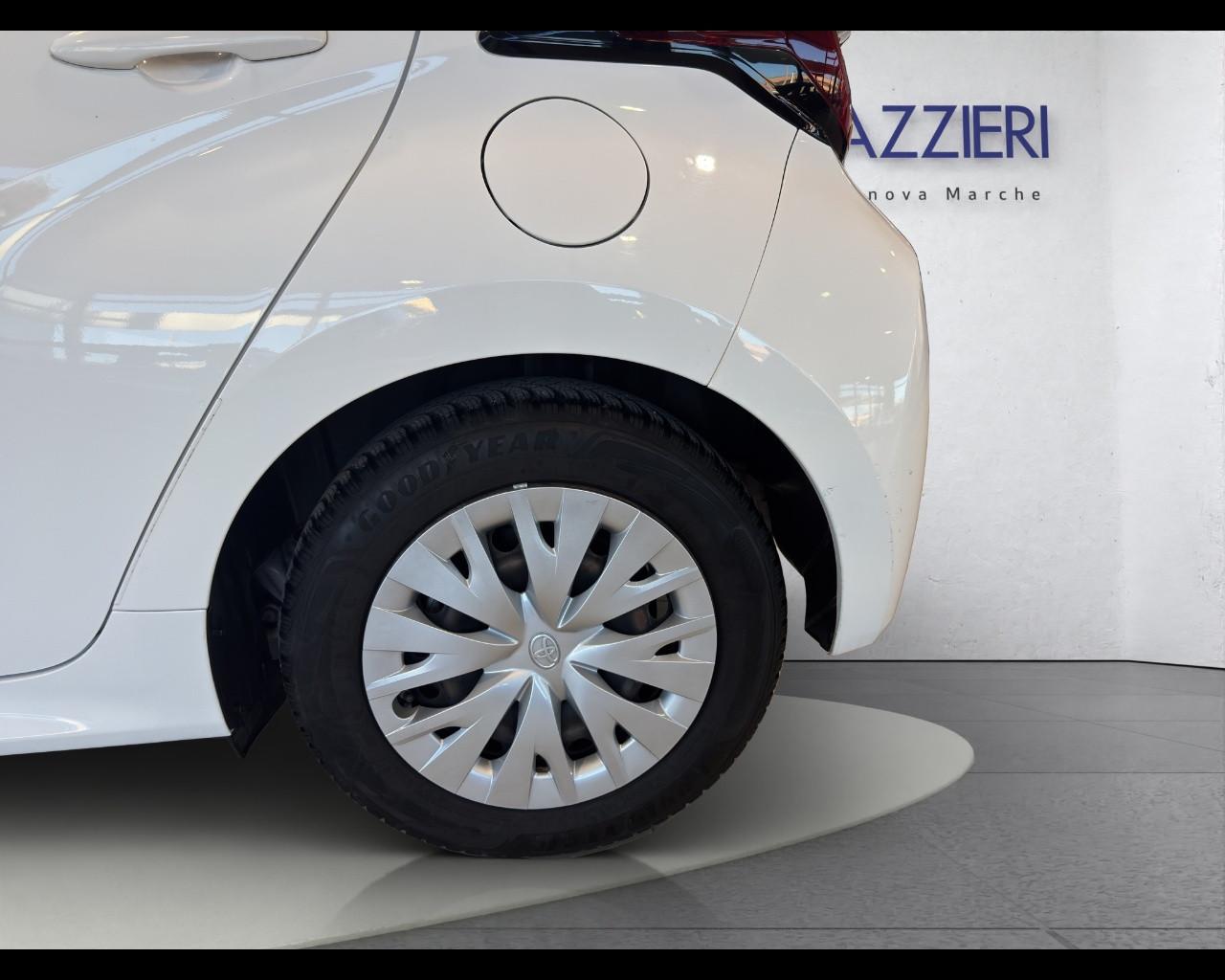 TOYOTA Yaris 4ª serie - Yaris 1.5 Hybrid 5 porte Business