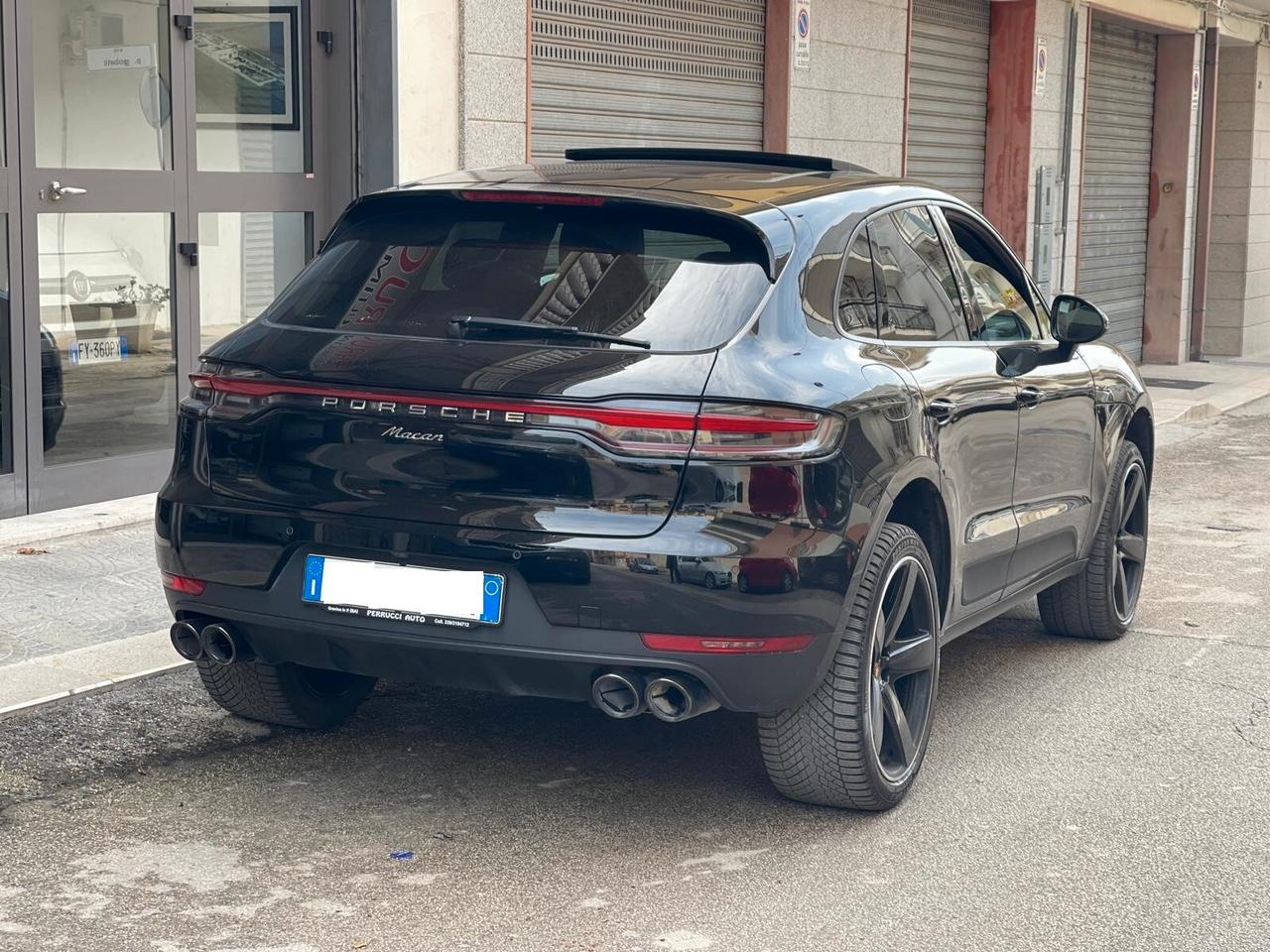Porsche Macan 2.0 TETTO/FULL
