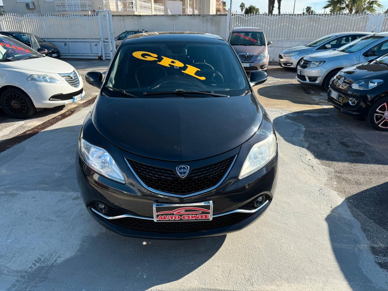 Lancia Ypsilon 1.2 69 CV 5 porte Silver