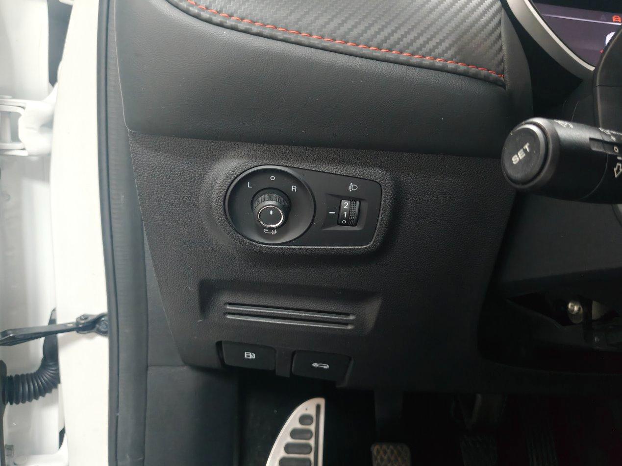 Mg ZS 1.5 Luxury GPL
