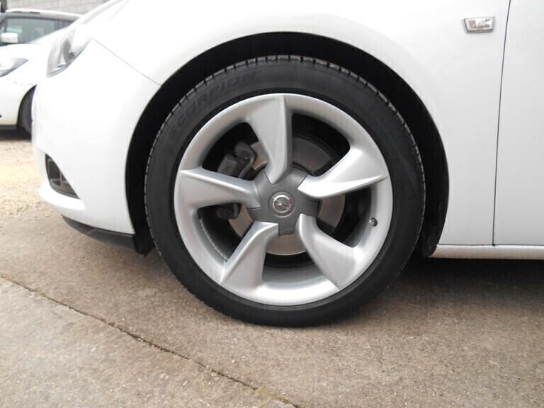 Opel Astra GTC 1.6 CDTI 110CV S&S 3 porte Cosmo