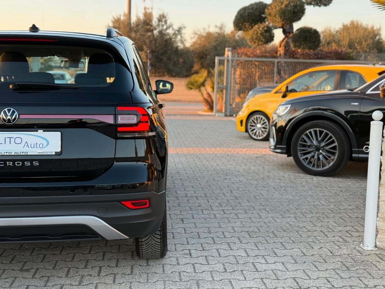 Volkswagen T-Cross 1.0 TSI 110 CV DSG Sport