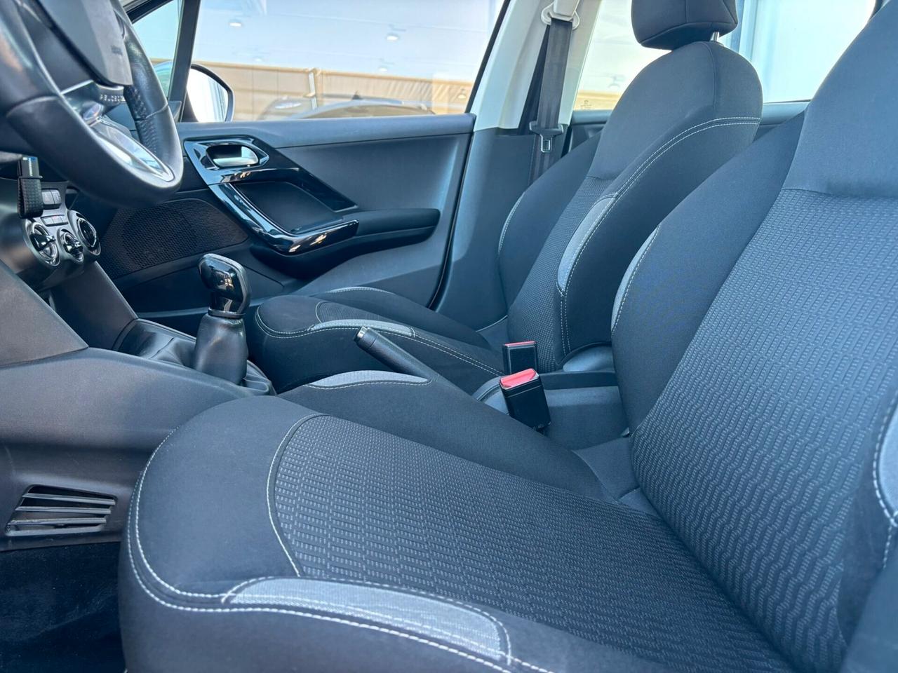 Peugeot 208 ACTIVE PureTech 82 5 p. UNICO PR.