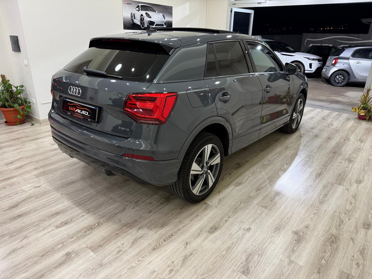 Audi Q2 35 TDI quattro S tronic Blak Edition Tetto Sky Open