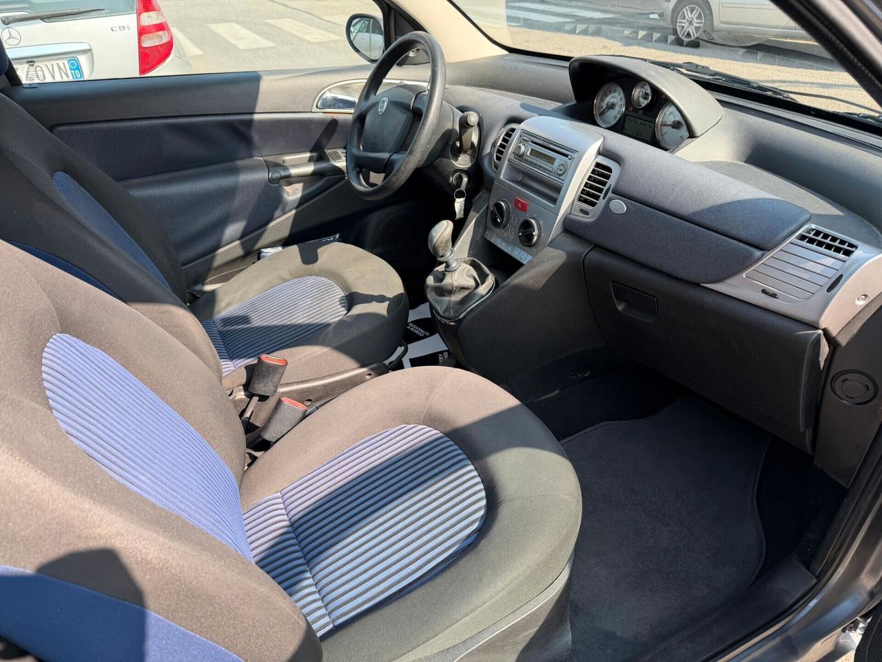 Lancia Ypsilon 1.2 ModaMilano