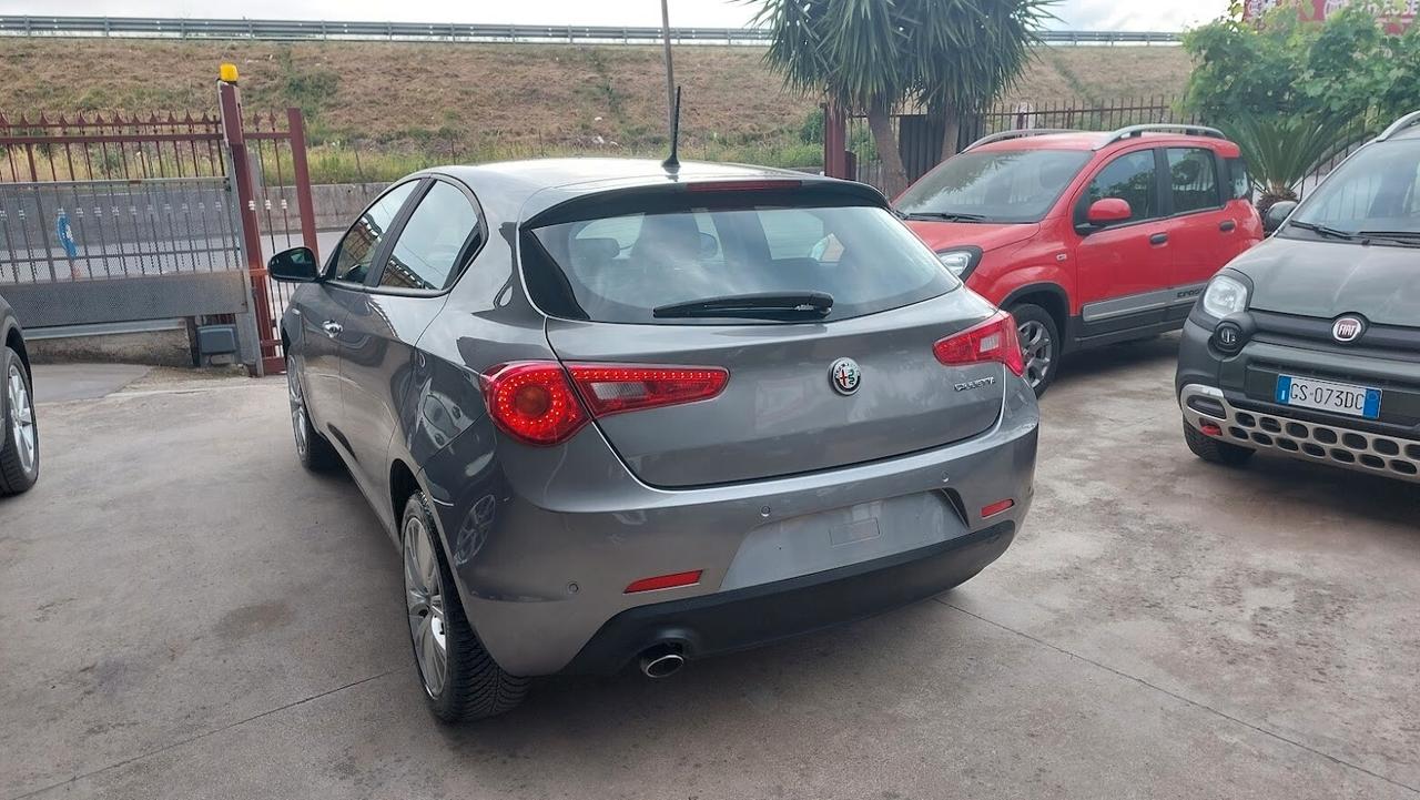 Alfa Romeo Giulietta 1.6 JTDm 120 CV