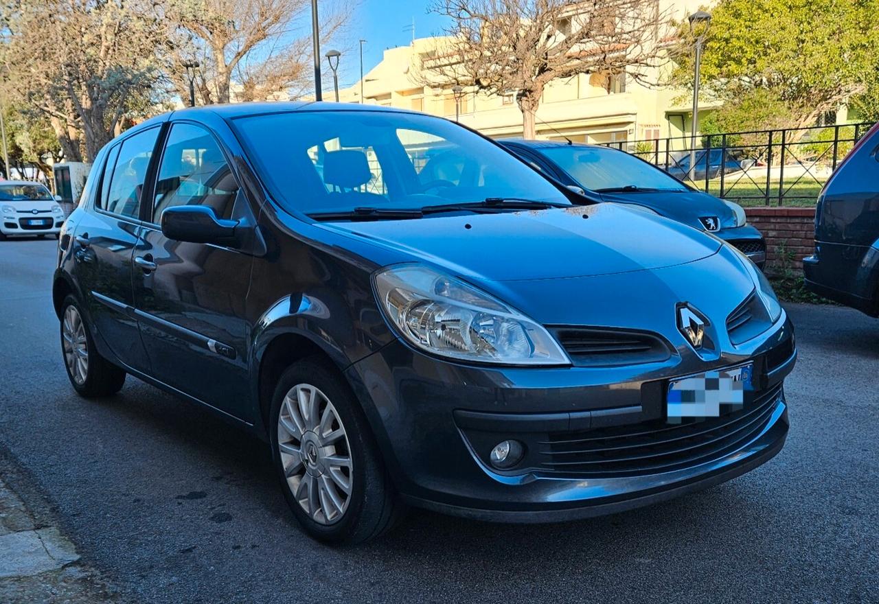 Renault Clio 1.5 dCi NEOPATENTATI!! KM30000!!!!!