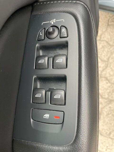 Volvo V60 B4 (d) Geartronic Momentum Business Perfetta Tagliandata