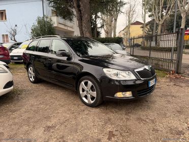 SKODA Octavia 2.0 TDI FAP Wagon Elegance