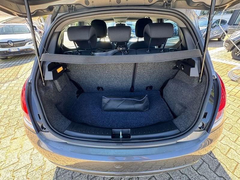 Lancia Ypsilon 1.2 69cv Gold