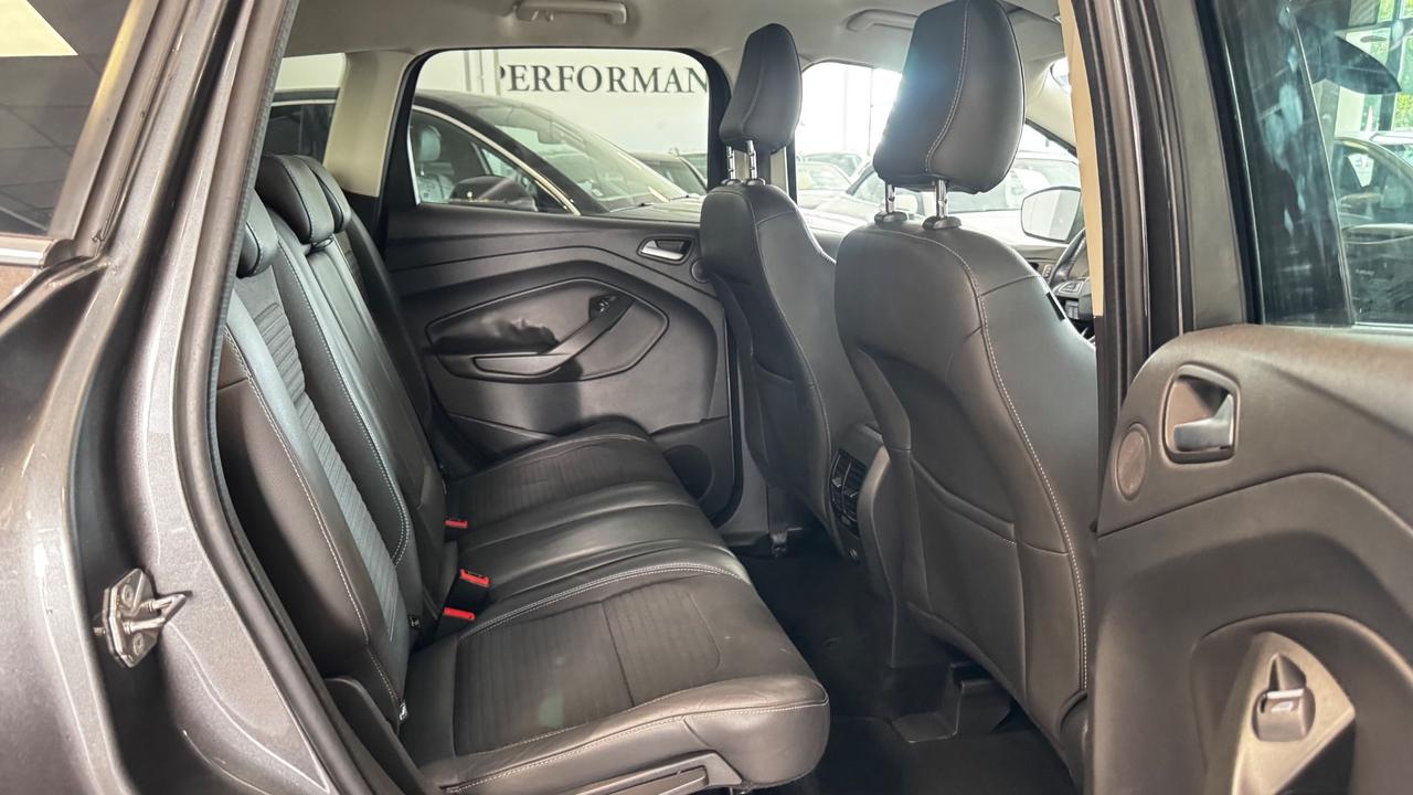 Ford Kuga 1.5 TDCI 120 CV S&S 2WD Powershift Titanium