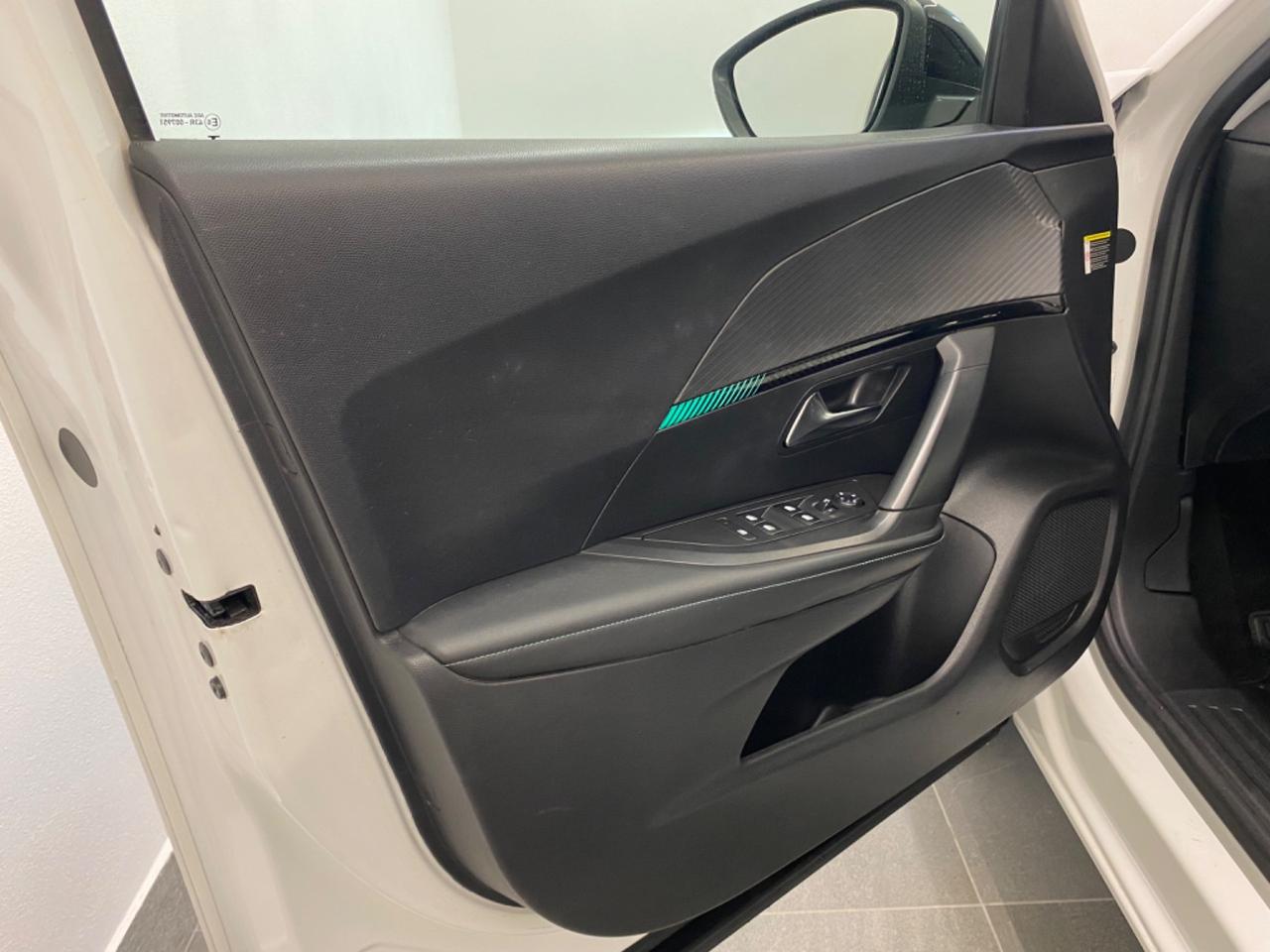 Peugeot 2008 BlueHDi 130 S&S EAT8 Allure