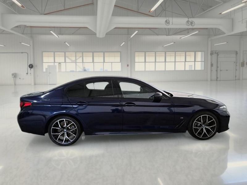 BMW 520 AUT M SPORT MH48V 4 PORTE BERLINA