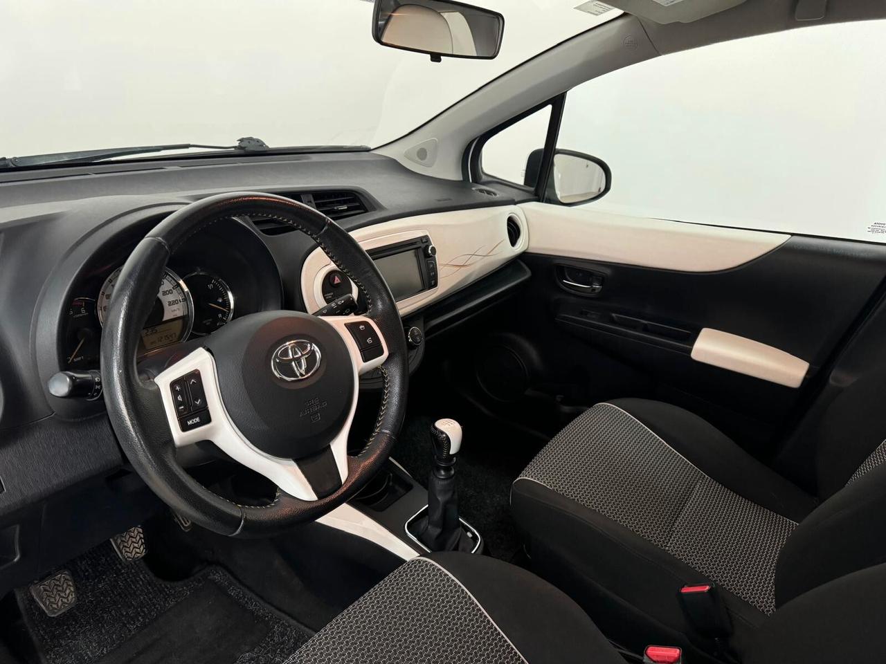 Toyota Yaris 1.4 D-4D 5 porte*** NEOPATENTATI***