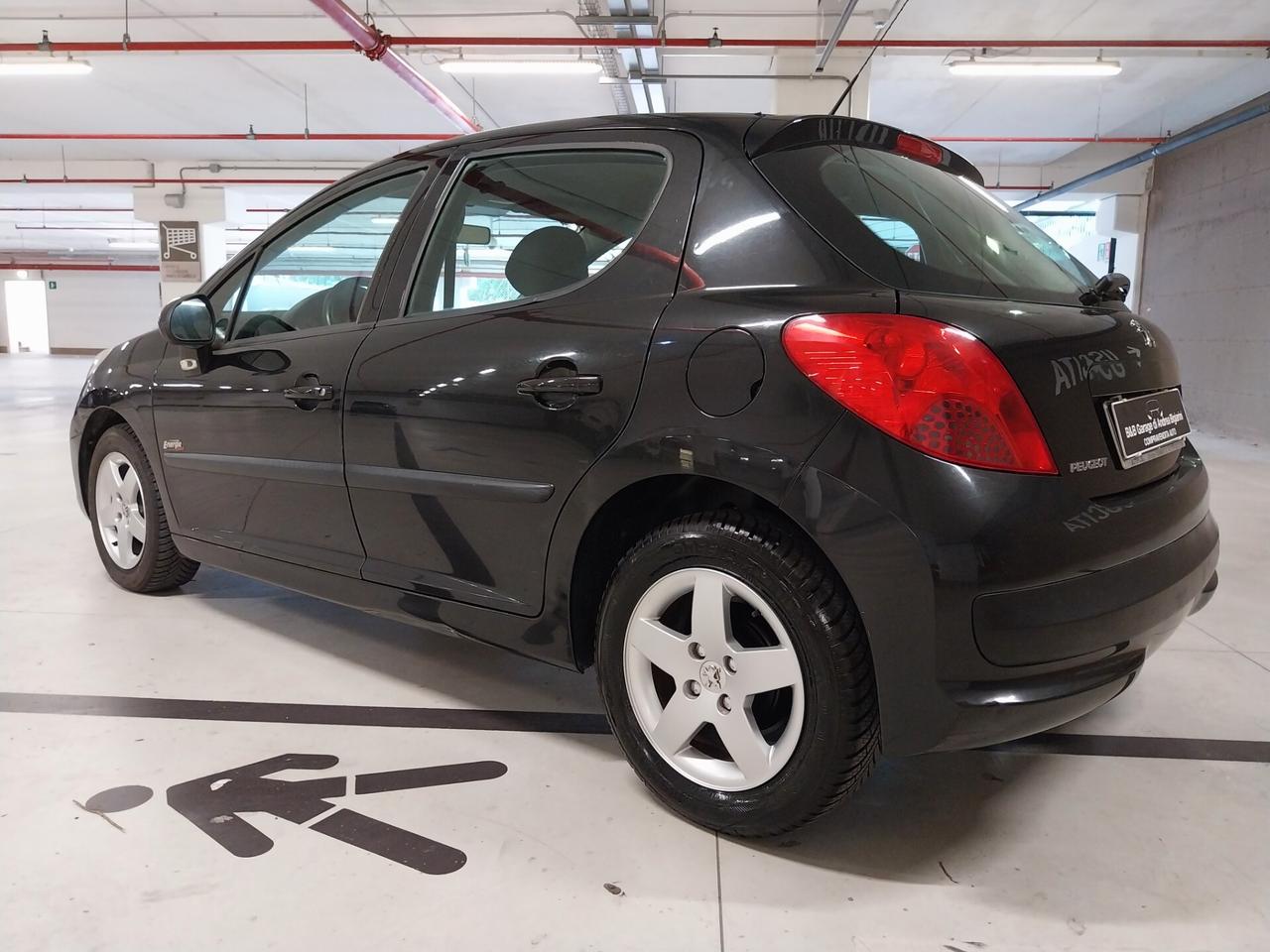 Peugeot 207 1.4 HDi 70CV 5p. Energie Sport - ok neopatentati