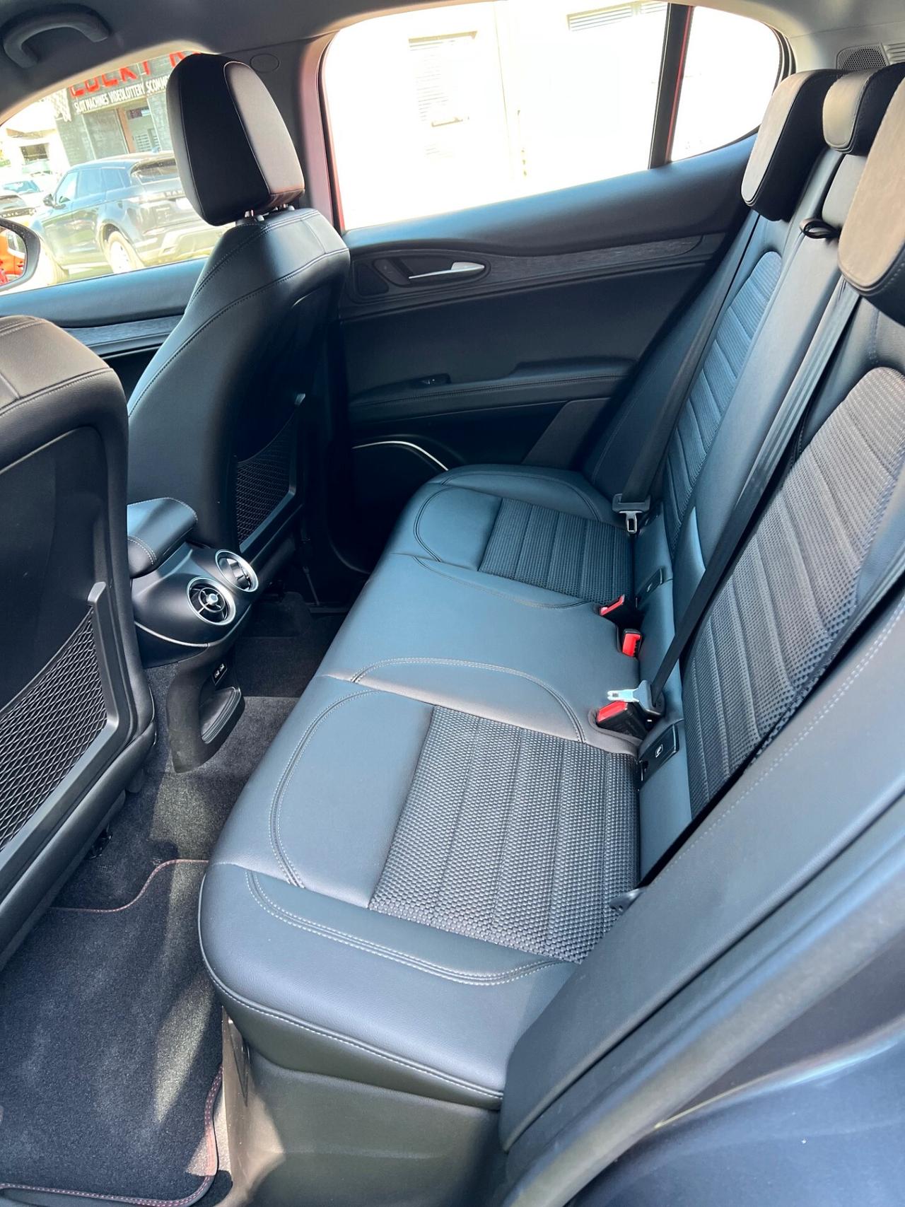 Alfa Romeo Stelvio 2.2 Turbodiesel 210 CV AT8 Q4 B-Tech