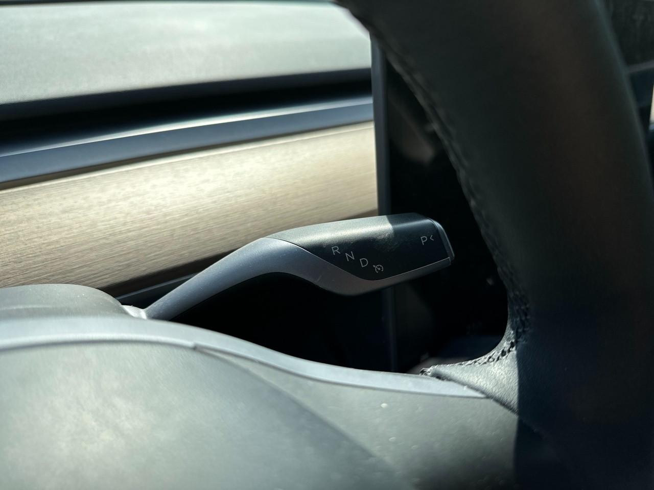 TESLA Model Y 2021 - Model Y Single Motor rwd