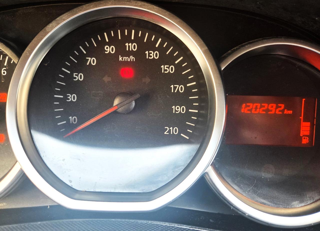 Dacia Duster 1.6 115CV GPL Lauréate NAVI GARANZIA 12 MESI