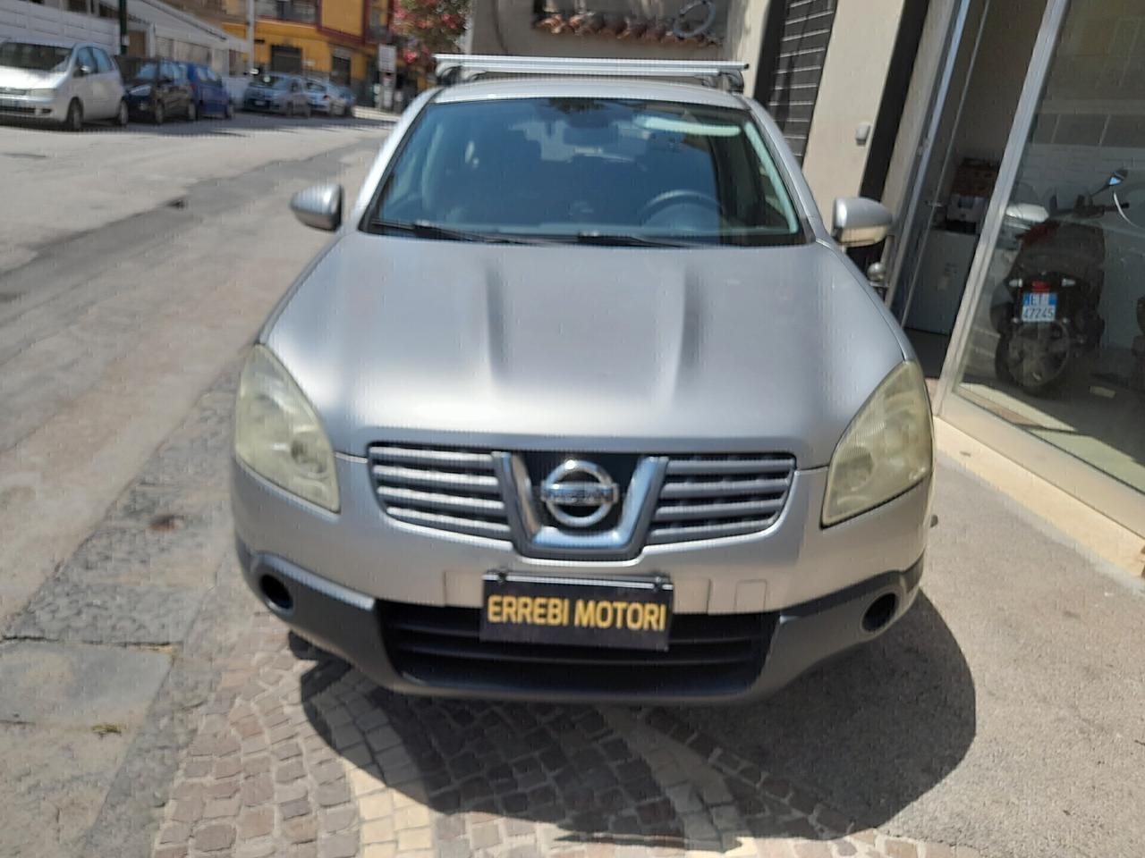 Nissan Qashqai 4X4 GANCIO TRAINO