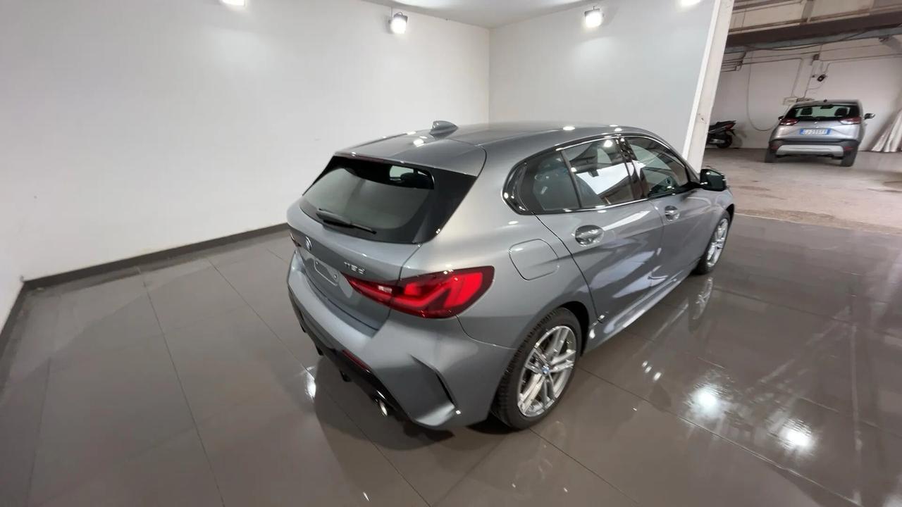 Bmw 118 118d 5p. Msport