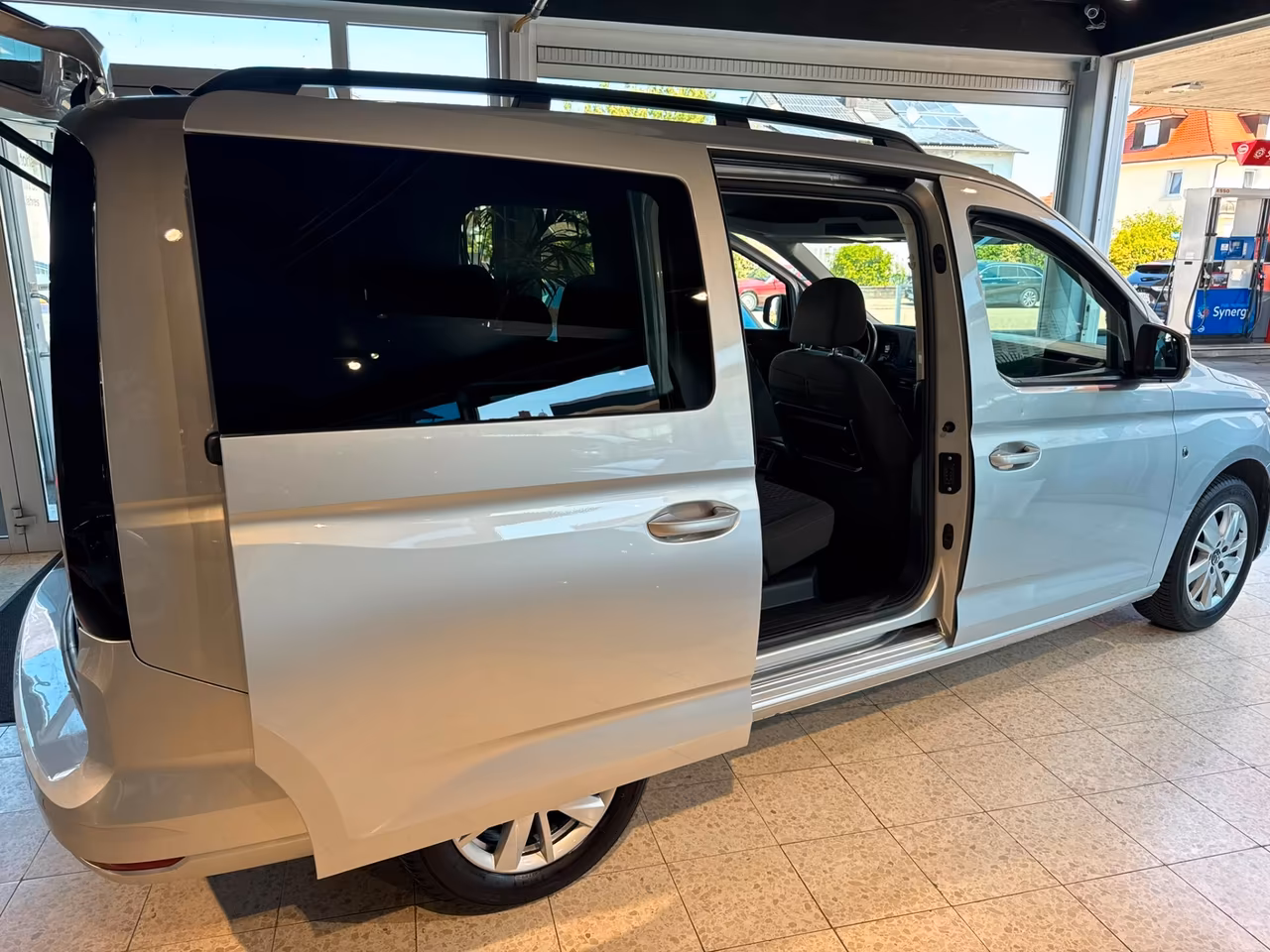 Volkswagen Caddy 2.0 TDI 122 CV DSG Style Maxi 7 posti