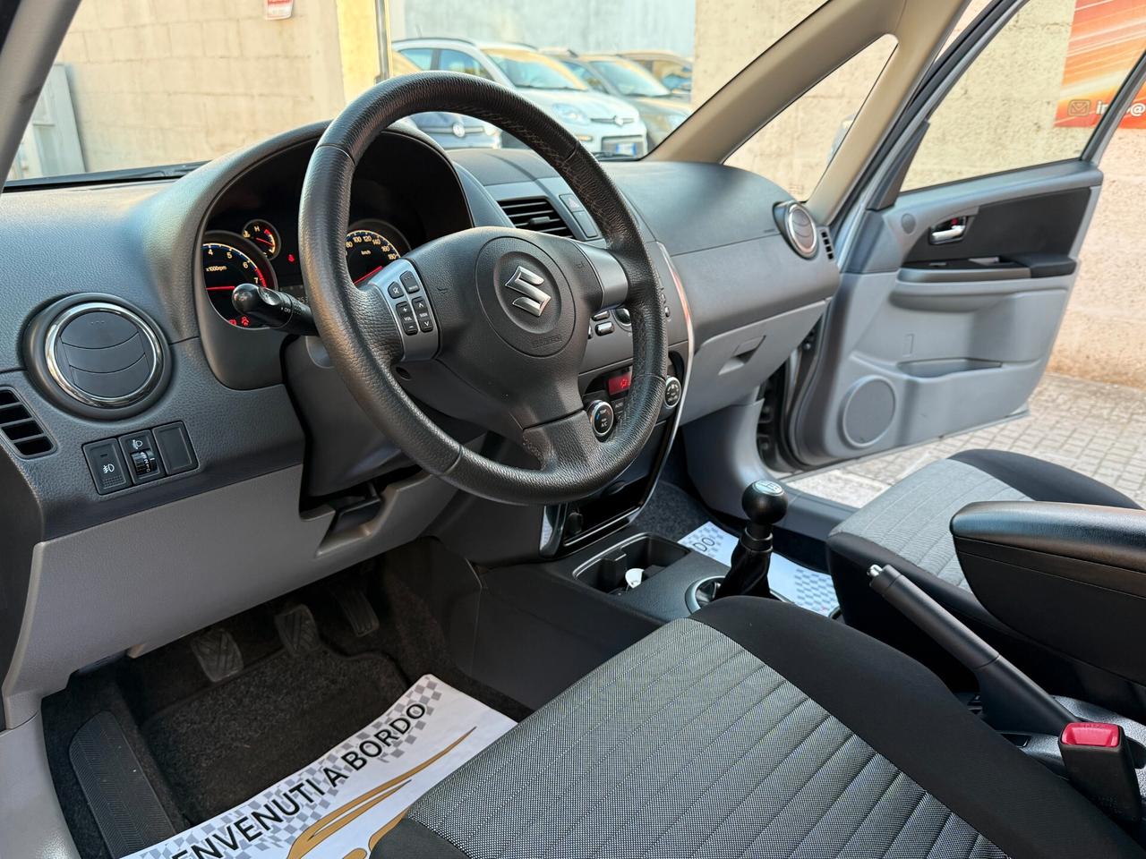 Suzuki SX4 1.6 4WD Outdoor Line GLX - 2011