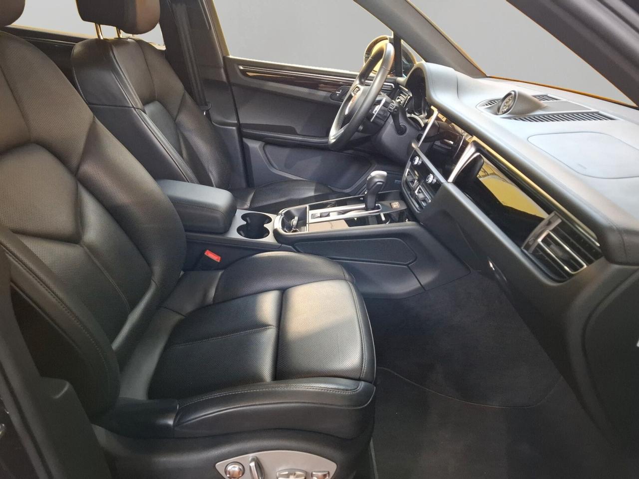 Porsche Macan 2.0 T PDK FULL OPTIONALS NOLEGGIO lungo termine