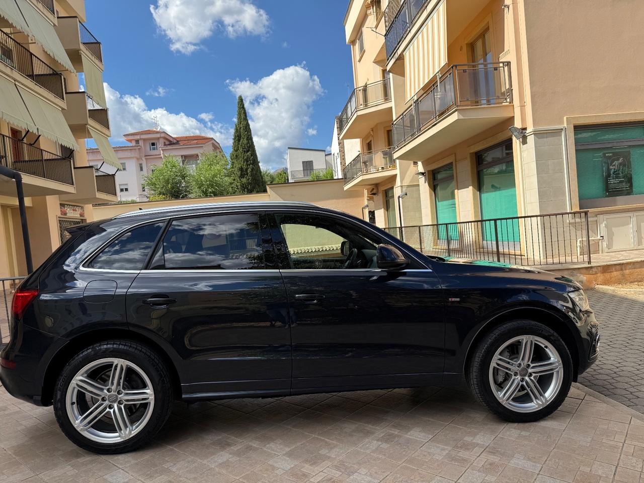 Audi Q5 3.0 V6 TDI quattro S tronic S-Line