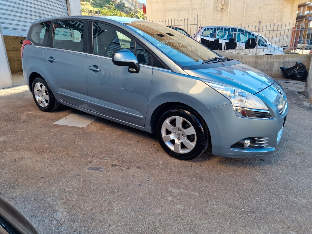 Peugeot 5008 2.0 HDi 150CV Tecno