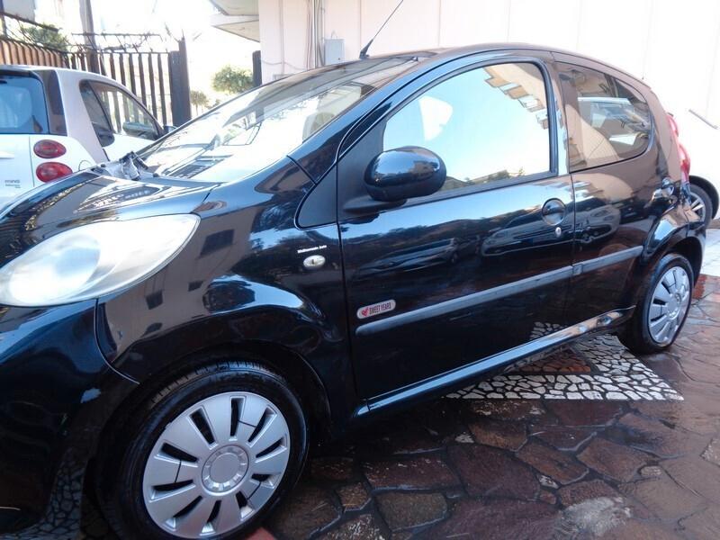 Peugeot 107 1.0 68CV 5p. Sweet Years