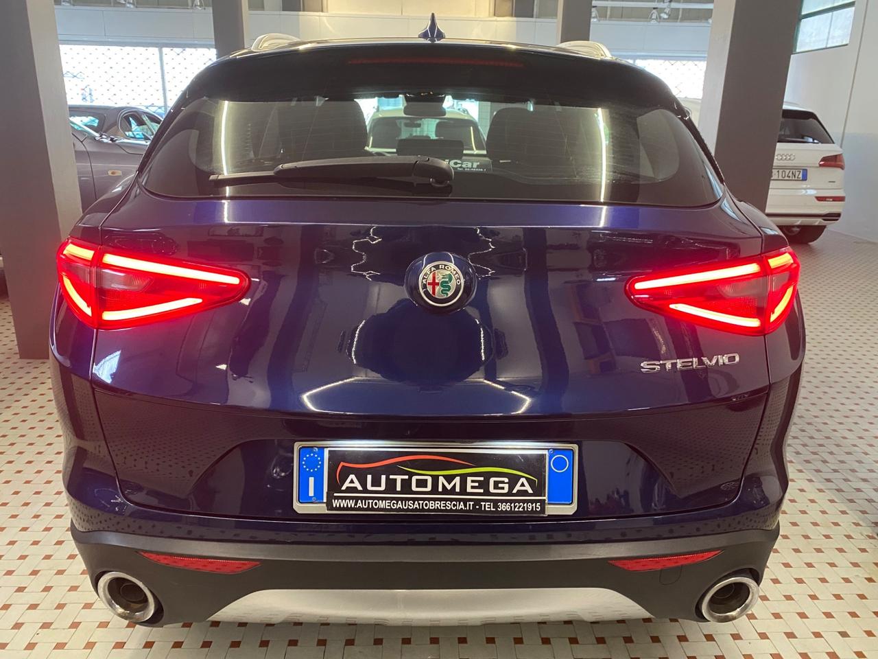 Alfa Romeo Stelvio 2.2 t Blu Montecarlo 160cv Aziendale