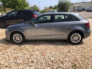 Audi A3 1.6 TDI clean diesel S tronic Attraction