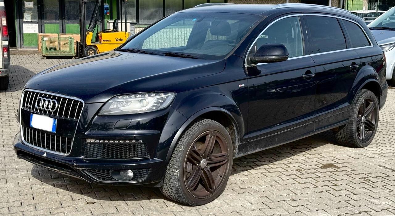 Audi Q7 3.0 V6 TDI 245 CV clean 7 posti quattro tiptronic edition