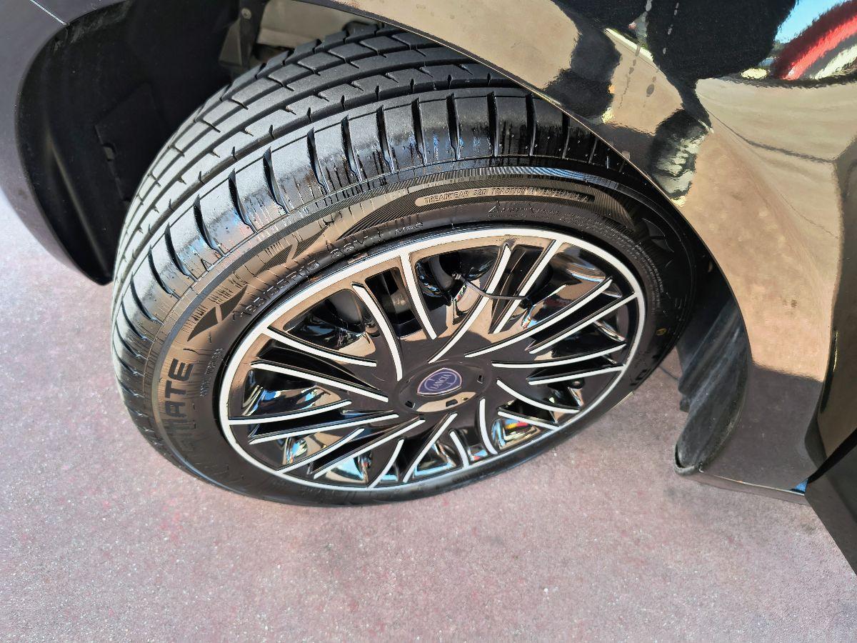 LANCIA - Ypsilon - 1.2 69 CV 5p. GPL Ecochic Gold