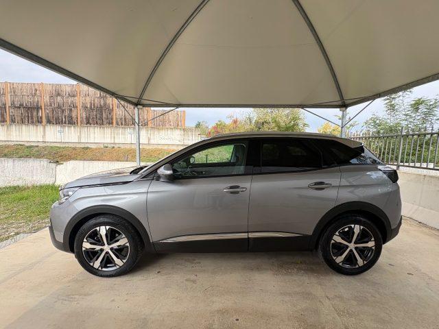 PEUGEOT 3008 PureTech 130 Allure POCHI CHILOMETRI TENUTA BENE