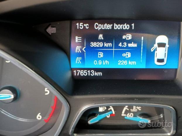 Ford Focus 1.5 tdci Titanium 120cv 5p