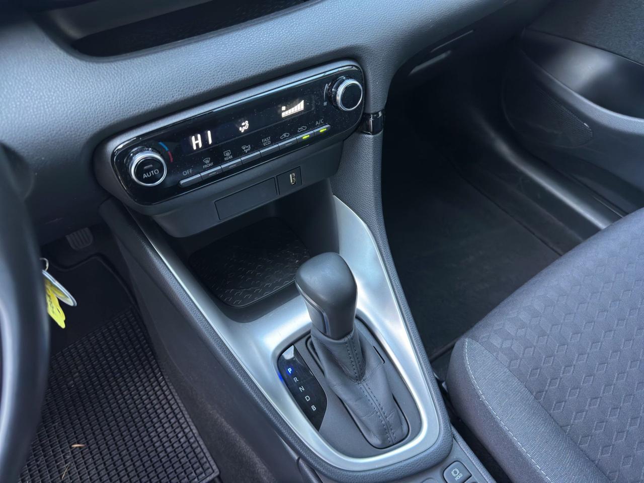 Toyota Yaris 1.5h Active VVT-i