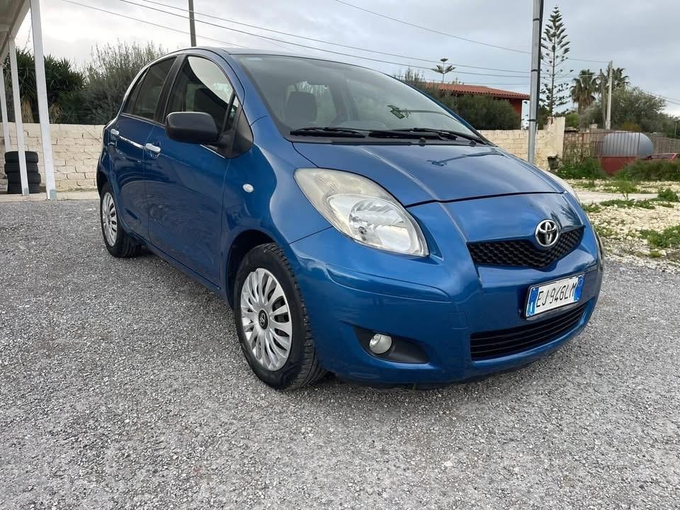 Toyota Yaris 1.3 5 porte Sol