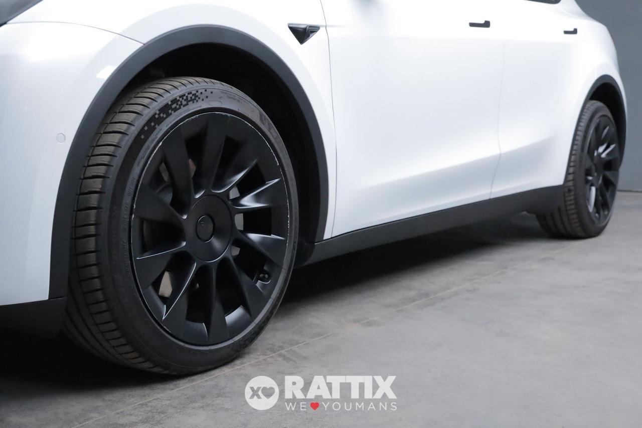 Tesla Model Y motore elettrico 153kW Long Range Dual Motor AWD + tetto panoramico