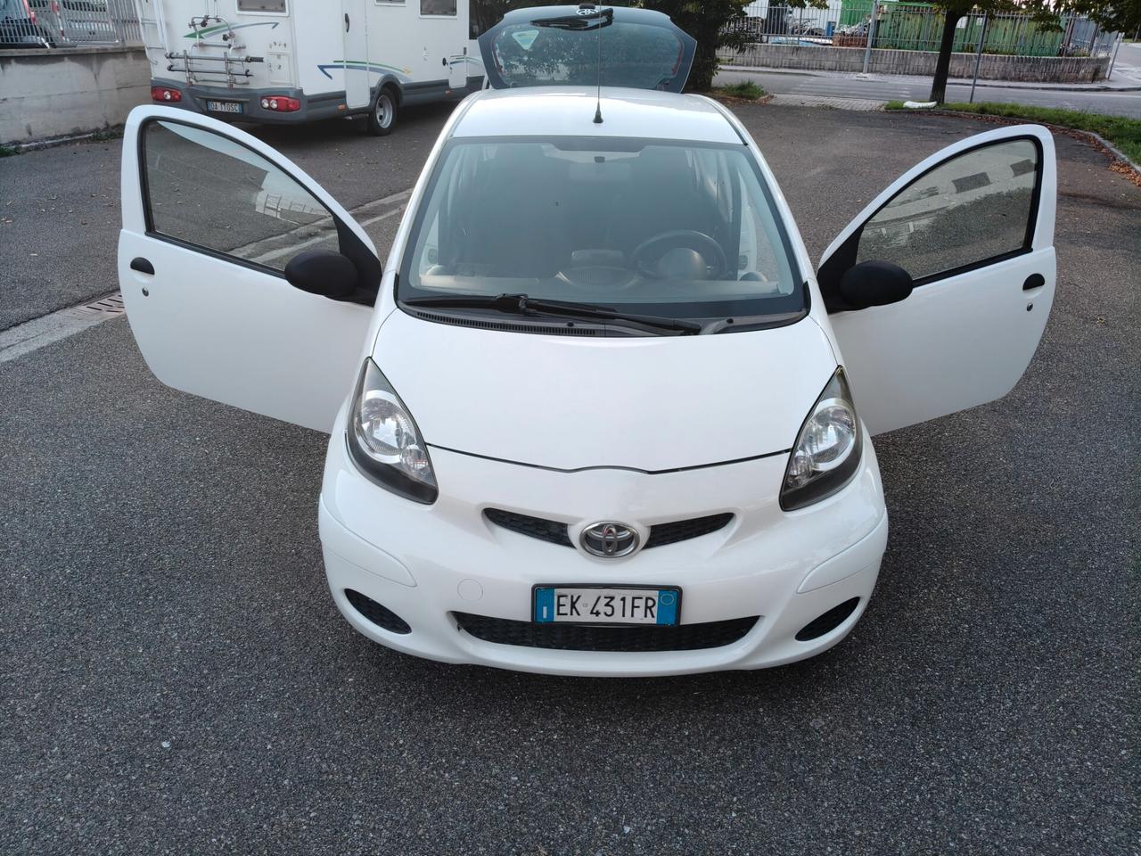 Toyota Aygo 1.0 SOLO 76.000 KM NAV