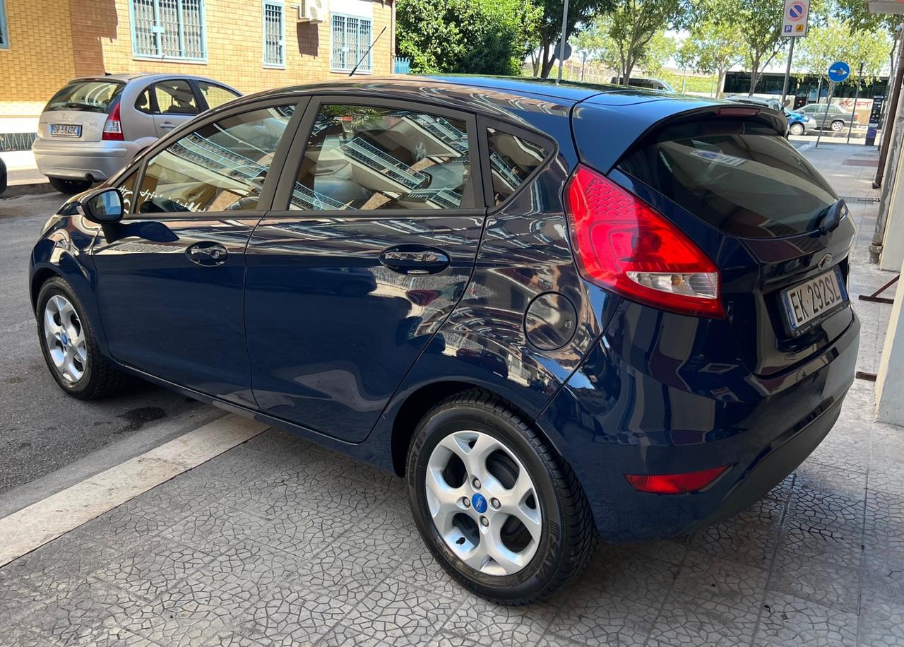 Ford Fiesta Ikon 1.4 TDCi 70CV 5 porte
