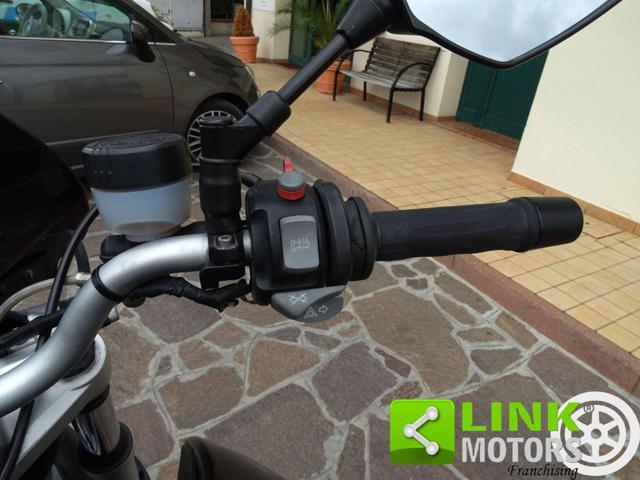 BMW R 1200 R ABS anno 2010