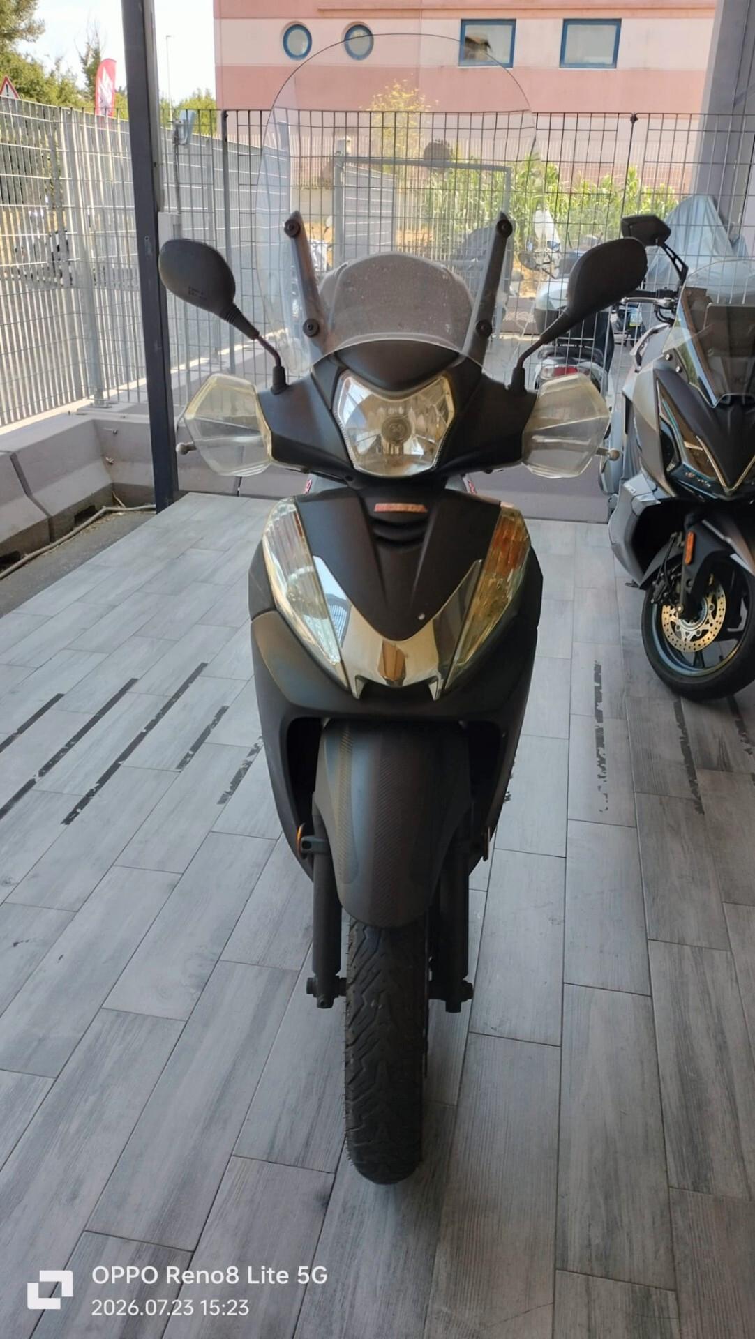 Honda SH 300